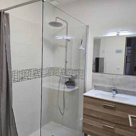 Les De Guillonnet Apartmán *